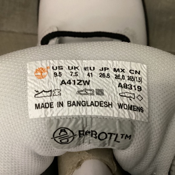 TIMBERLAND Women's Greyfield Leather Boots, size 9.5 - Picture 2 of 12